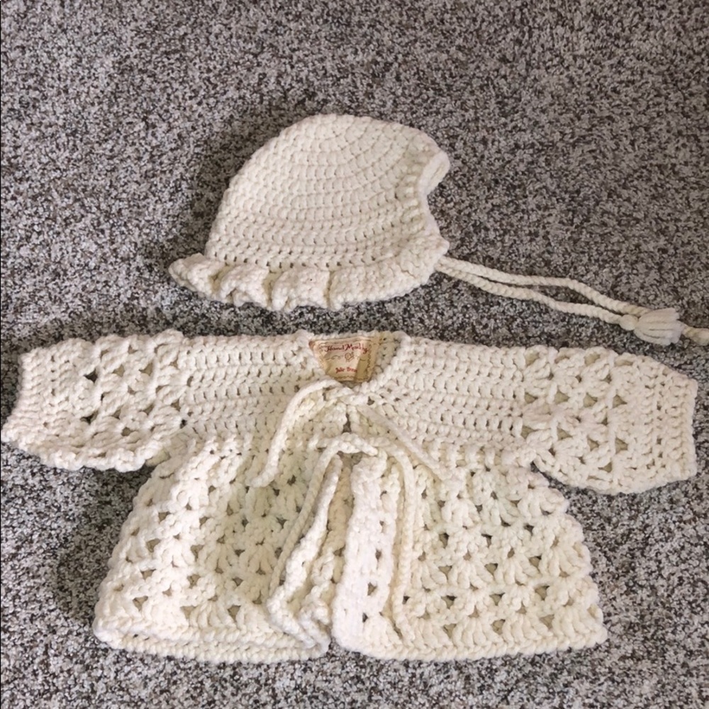 VINTAGE Handmade Baby's Shaw and Bonnet